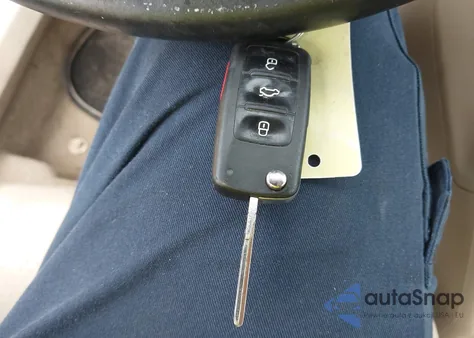 2012 Volkswagen Eos Komfort z USA, uszkodzony, nr VIN WVWBW7AH7CV019852